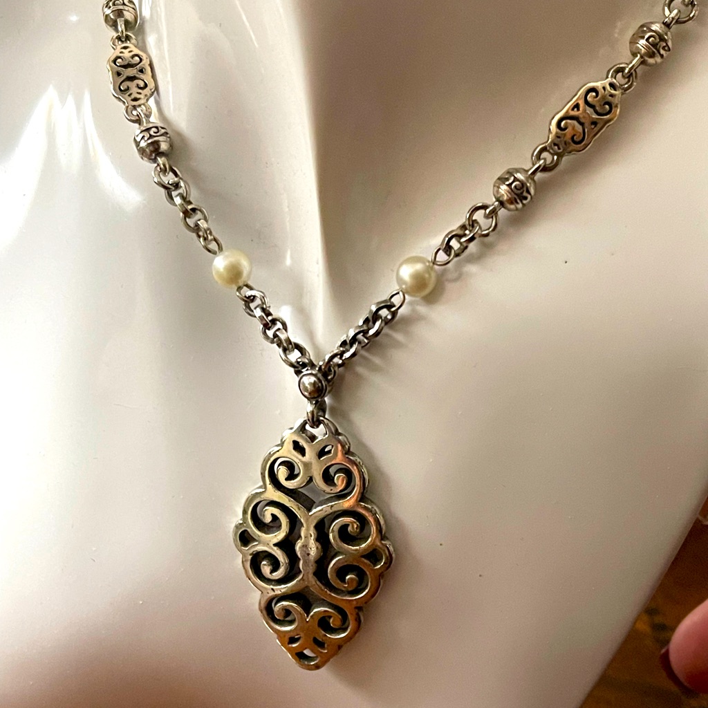 Brighton Silver Plated Pearl Necklace 18-20 Adjustable Lobster Claw 31$
